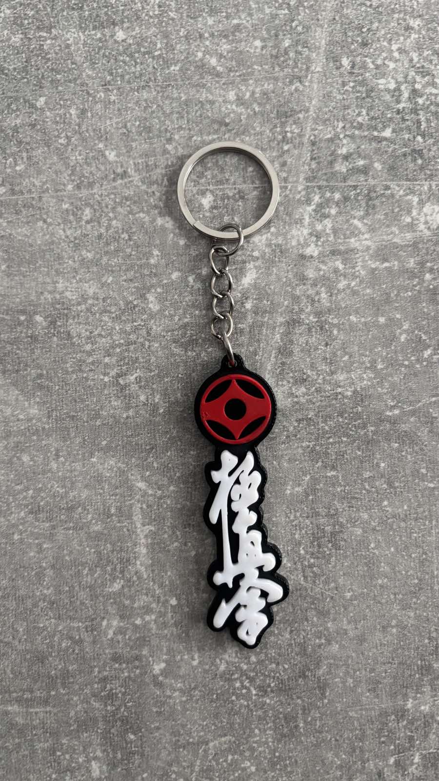 Brelok nr 3 (IKO) do kluczy z symbolami karate Kyokushin (druk 3D)